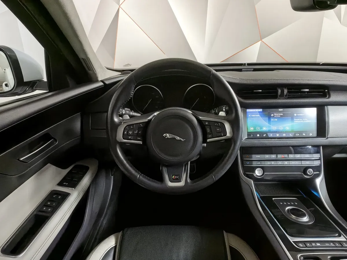 Jaguar XF 3.0 AT AWD (380 л.с.) S Белый в АВИЛОН. Слайд №20
