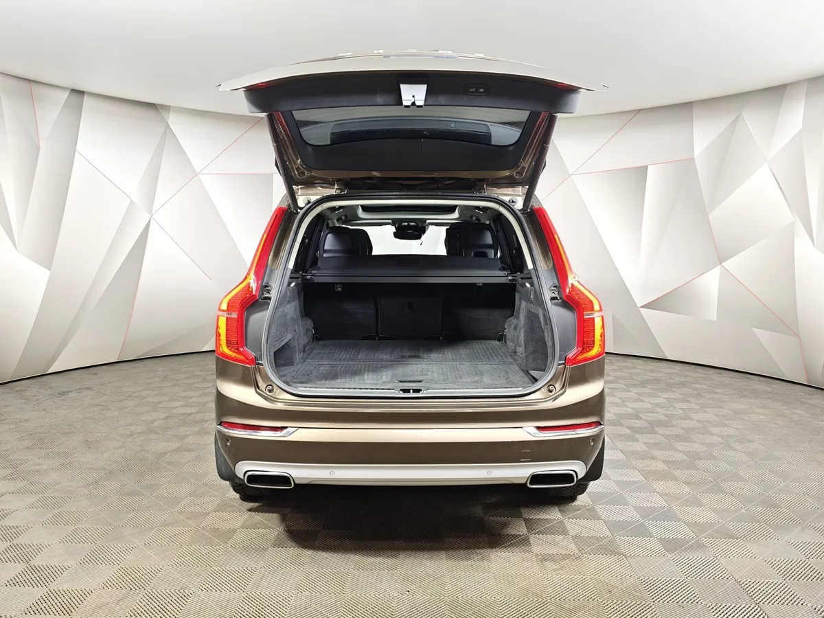 Volvo XC90 2.0 AT AWD D5 (5 мест) (225 л.с.) Inscription Коричневый в АВИЛОН. Слайд №12
