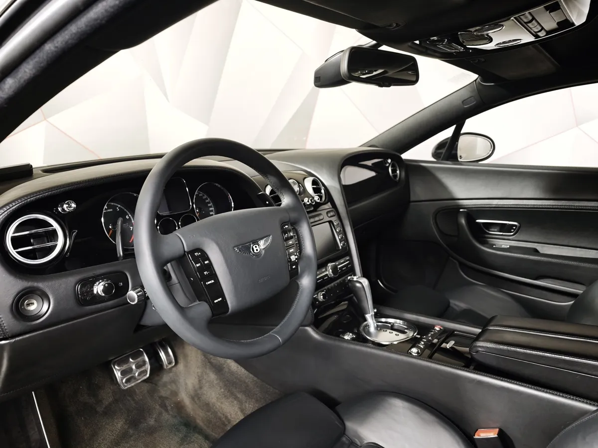 Bentley Continental GT 6.0 AT Twin Turbo (560 л.с.) Черный в АВИЛОН. Слайд №16