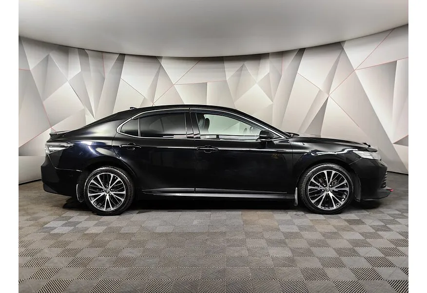 Toyota Camry 2.5 AT (181 л.с.) Черный в АВИЛОН. Слайд №4