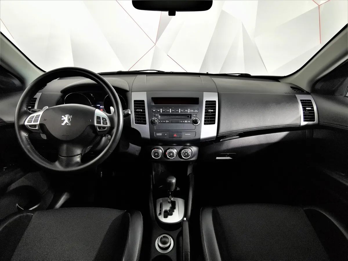Peugeot 4007 2.4 CVT 4x4 (170 л.с.) Коричневый в АВИЛОН. Слайд №13