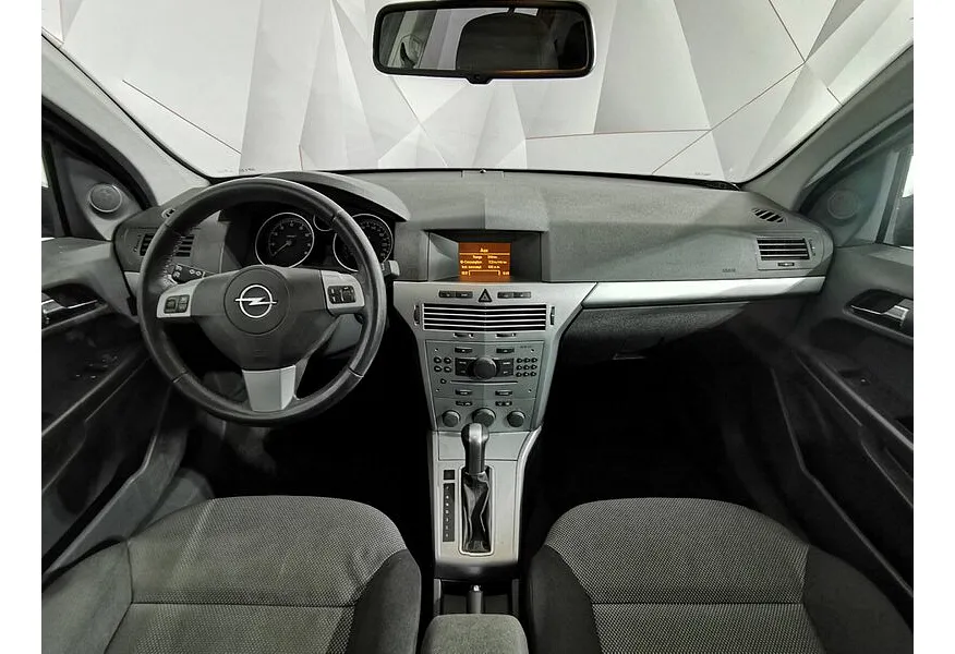 Opel Astra 1.8 AT (140 л.с.) Черный в АВИЛОН. Слайд №14