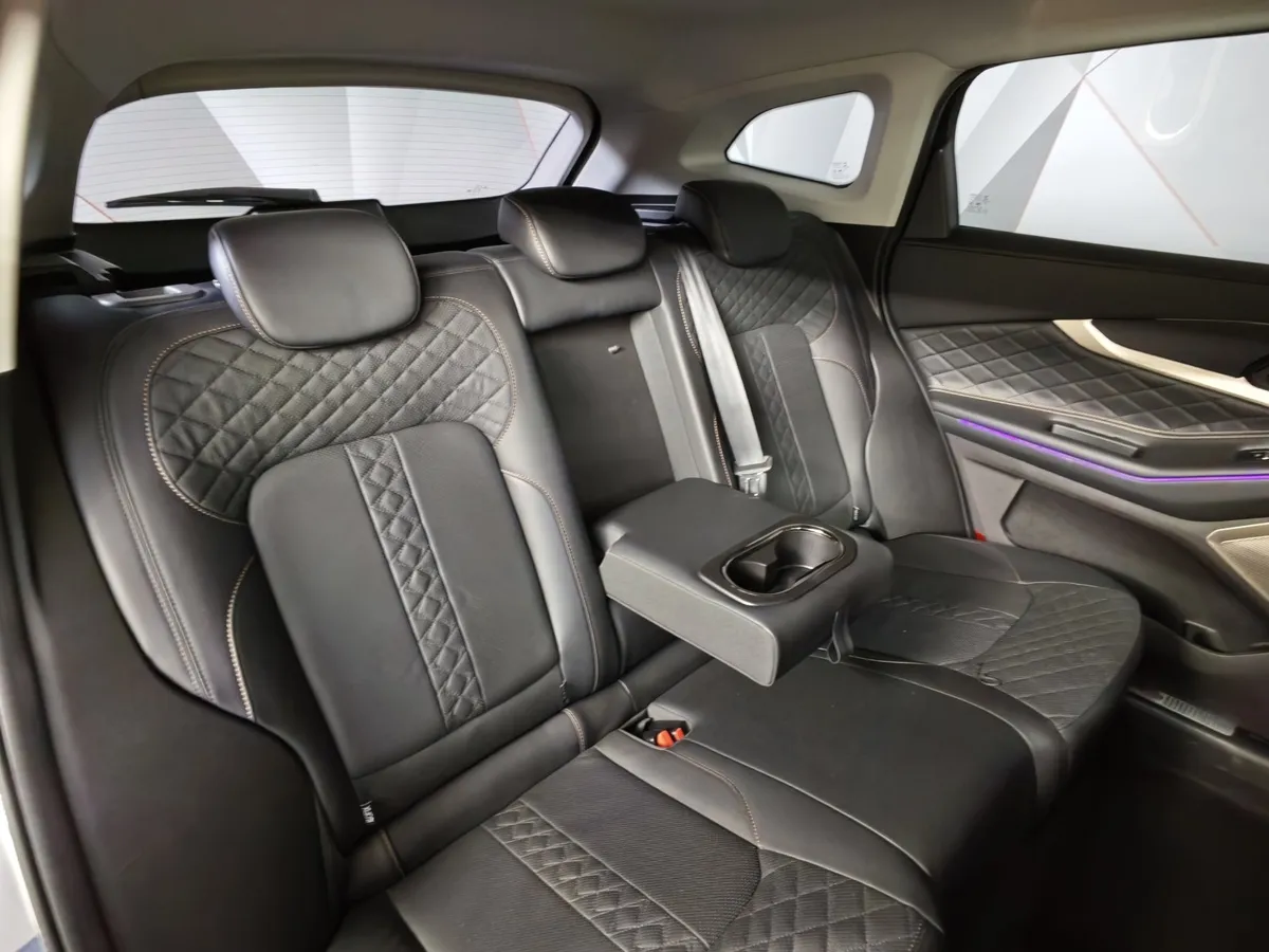 EXEED TXL 1.6 TGDI DCT7 AWD (186 л.с.) Luxury Черный в АВИЛОН. Слайд №16