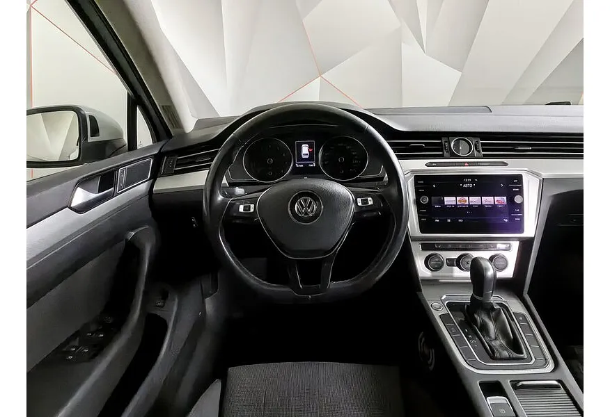 Volkswagen Passat 1.8 TSI DSG (180 л.с.) Comfortline Белый в АВИЛОН. Слайд №20
