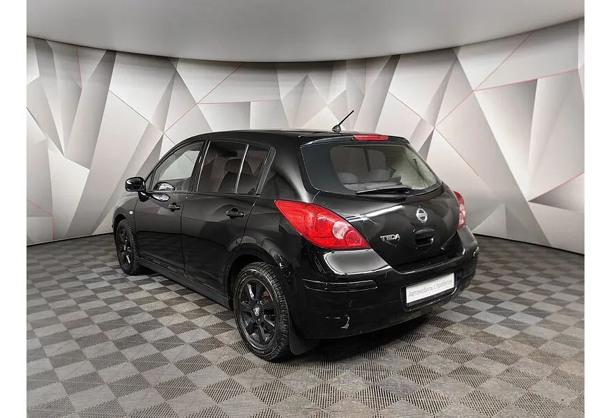 Nissan Tiida 1.6 AT (110 л.с.) Черный в АВИЛОН. Слайд №4