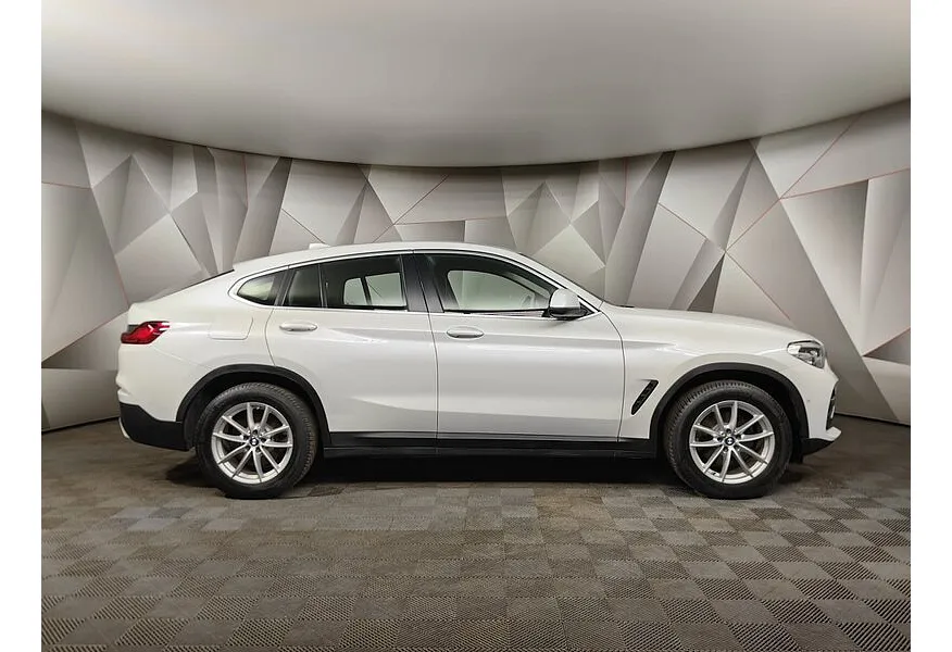 BMW X4 xDrive20i Steptronic (184 л.с.) Lifestyle Бежевый в АВИЛОН. Слайд №6