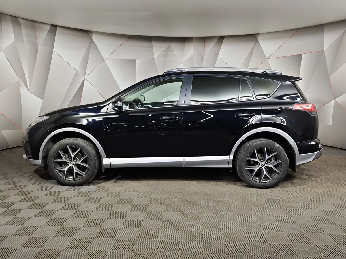 Toyota RAV4 2.5 AT 4WD (180 л.с.) Черный в АВИЛОН. Слайд №5