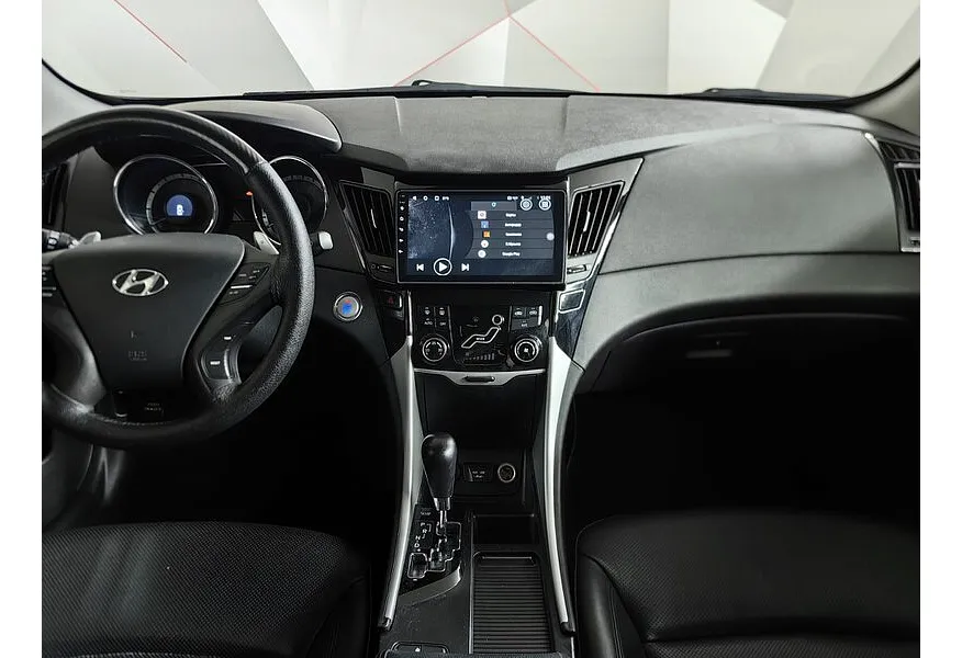 Hyundai Sonata 2.0 MPi AT (150 л.с.) Черный в АВИЛОН. Слайд №14