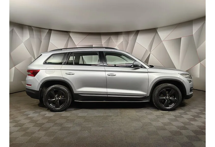 Skoda Kodiaq 1.4 TSI DSG (150 л.с.) Серебристый в АВИЛОН. Слайд №5