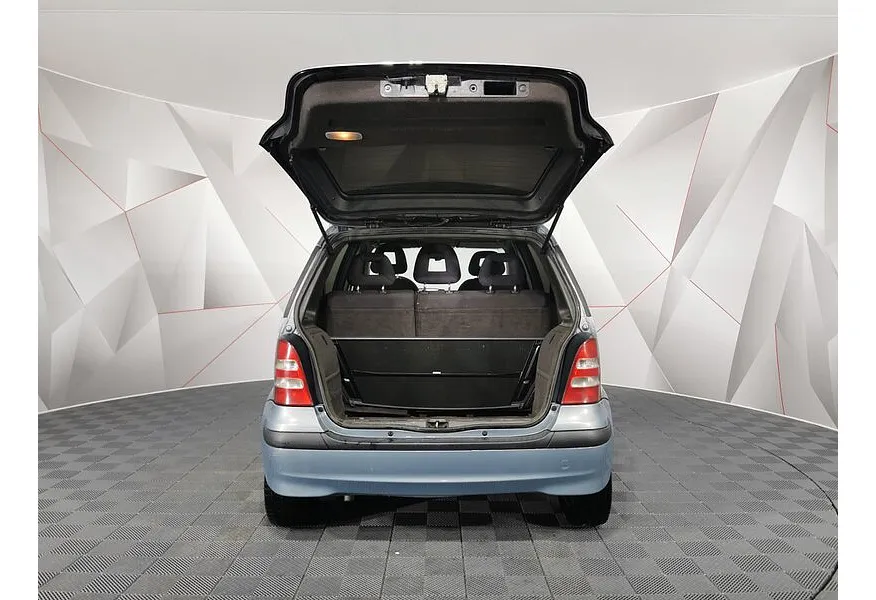 Mercedes-Benz A-Класс A 160 L AT (102 л.с.) Серый в АВИЛОН. Слайд №10