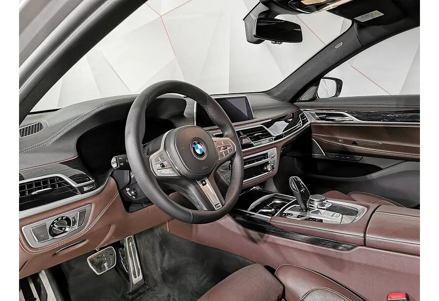 BMW 7 серия 730i Steptronic (249 л.с.) M Sport Pure Серый в АВИЛОН. Слайд №12