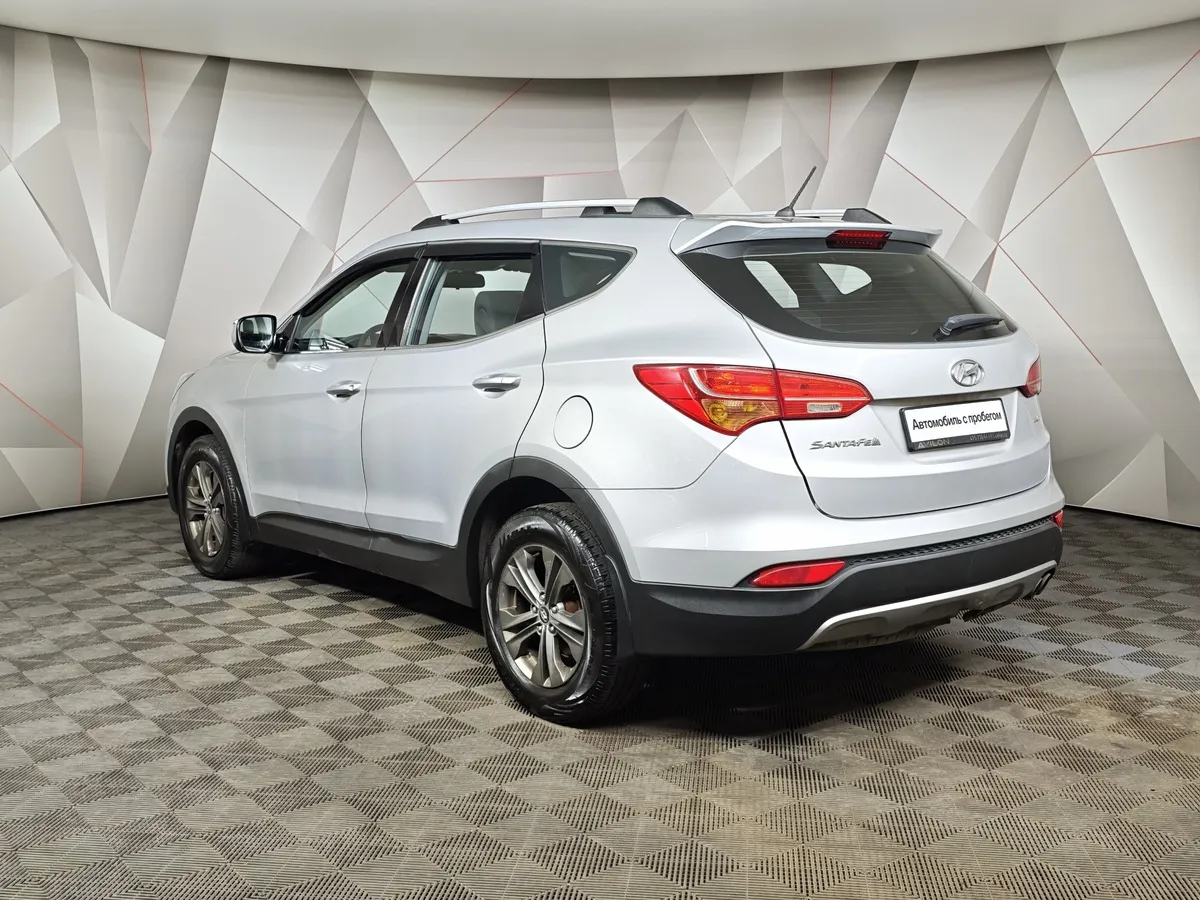 Hyundai Santa Fe 2.4 AT 4WD (175 л.с.) Comfort Серебристый в АВИЛОН. Слайд №4