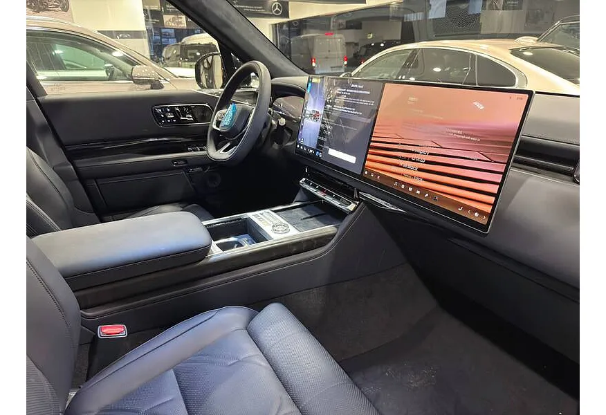 Zeekr 9X 2.0h AT 4WD (1177 л.с.) Ultra Черный в АВИЛОН. Слайд №11