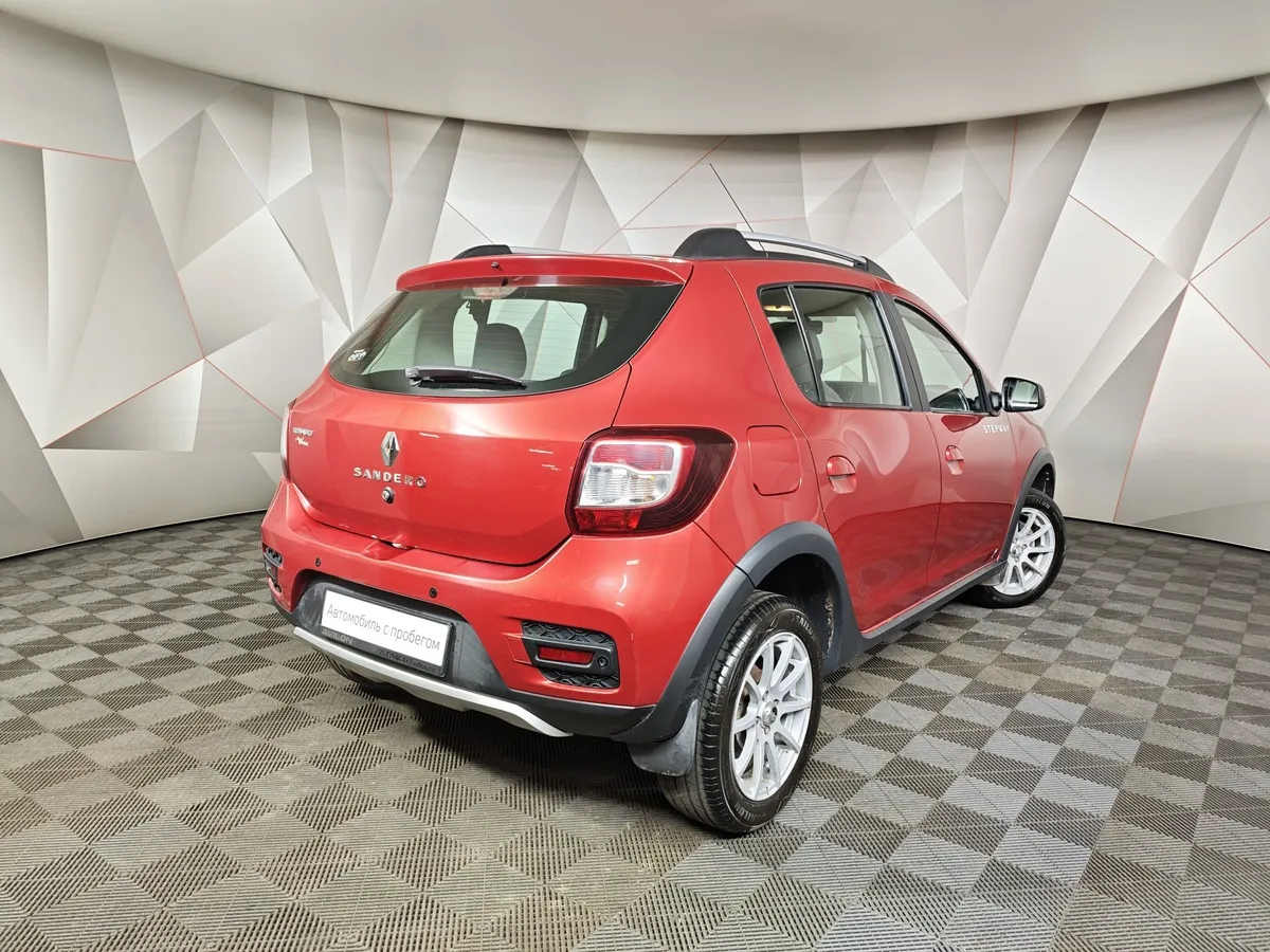 Renault Sandero 1.6 AT (102 л.с.) Drive Красный в АВИЛОН. Слайд №2