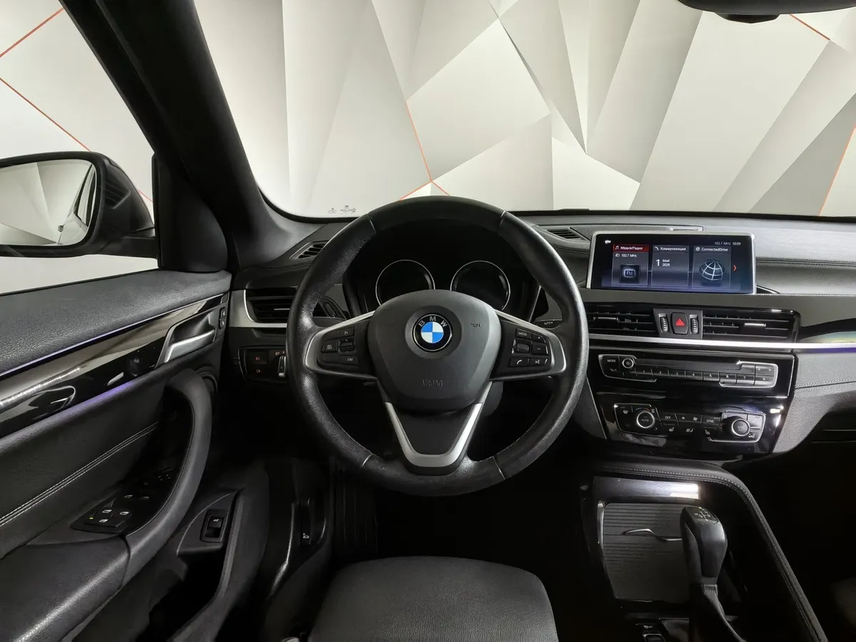 BMW X1 18d xDrive (150 л.с.) Sport Line Белый в АВИЛОН. Слайд №15