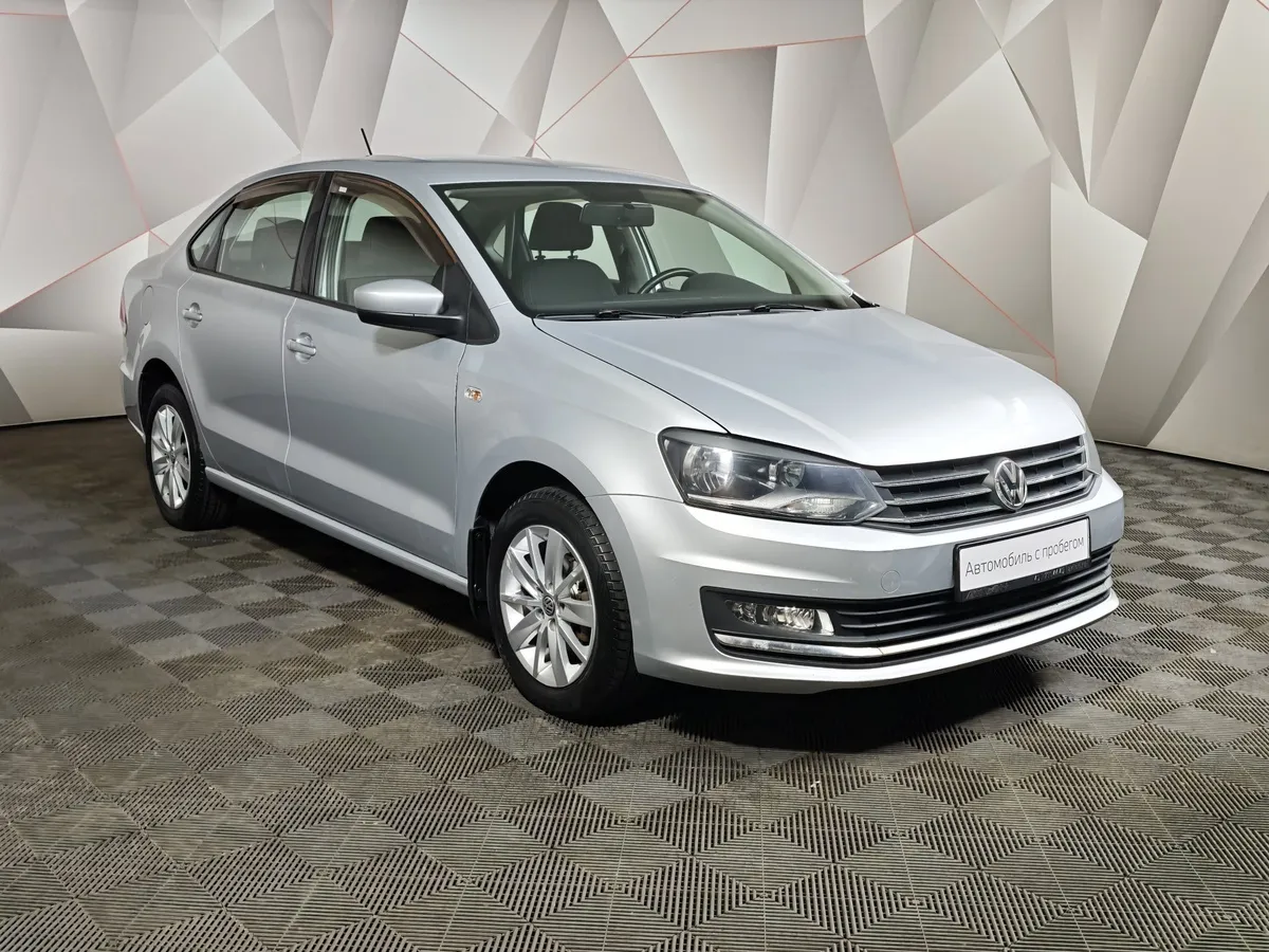 Volkswagen Polo 1.6 MT (105 л.с.) Серебристый в АВИЛОН. Слайд №3
