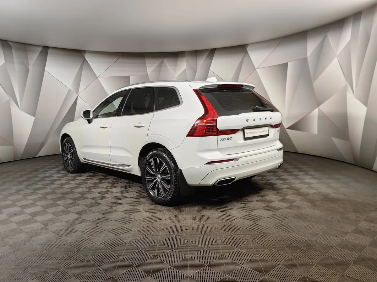 Volvo XC60 2.0 T5 AT AWD (249 л.с.) Momentum Белый в АВИЛОН. Слайд №4