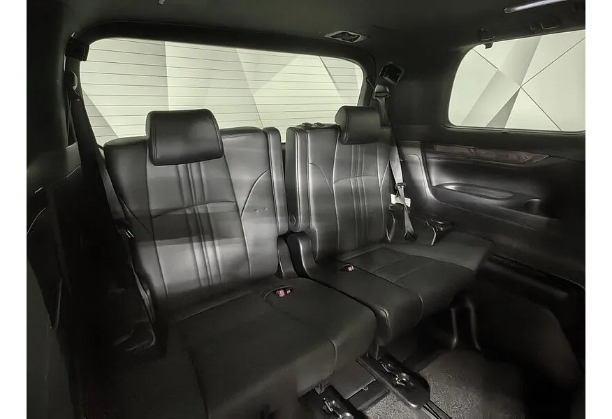 Toyota Alphard 3.5 AT (300 л.с.) Черный в АВИЛОН. Слайд №21