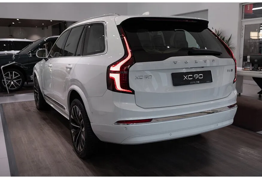 Volvo XC90 2.0 B6 mild hybrid AT AWD (7 мест) (300 л.с.) Ultra Bright Белый в АВИЛОН. Слайд №5