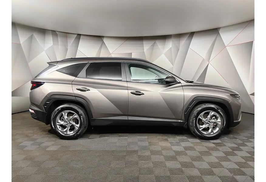 Hyundai Tucson D2.0 Smartstream 8AT 4WD (186 л.с.) Lifestyle + Smart Sense Серый в АВИЛОН. Слайд №6