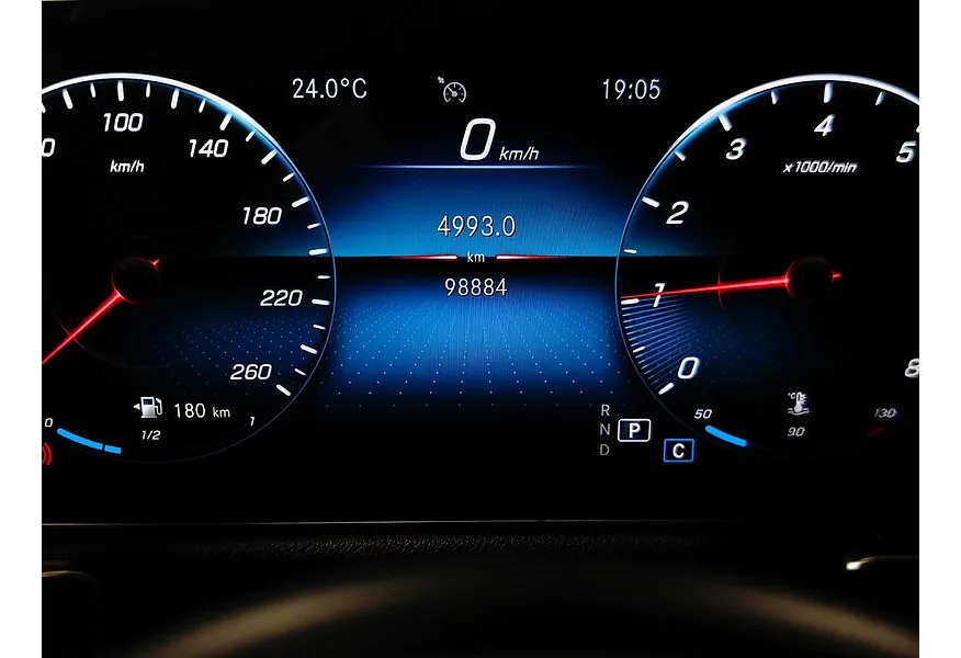 Mercedes-Benz GLB 200 7G-DCT (150 л.с.) Style Серый в АВИЛОН. Слайд №17