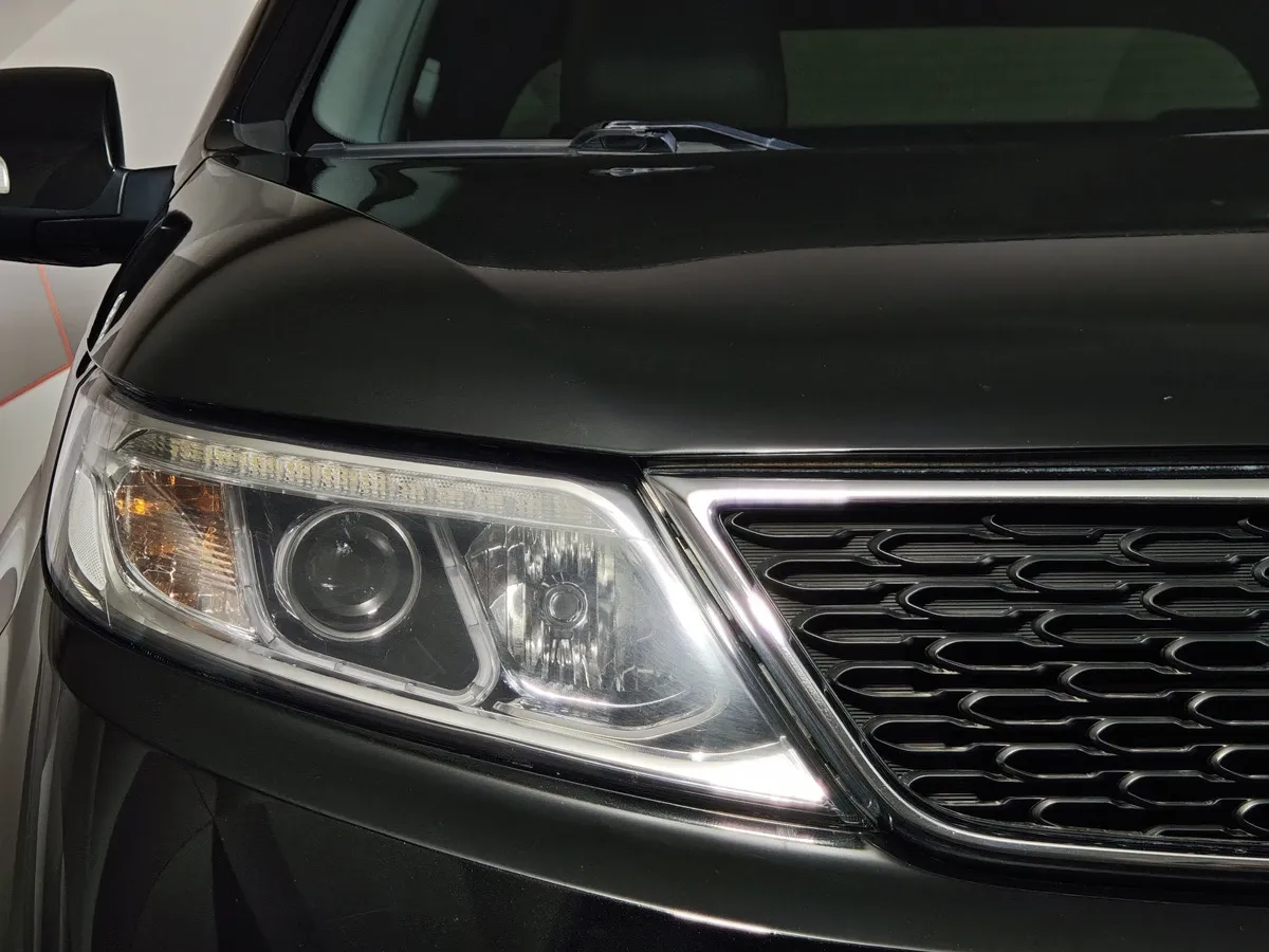 Kia Sorento 2.4 AT 4WD (175 л.с.) Черный в АВИЛОН. Слайд №10