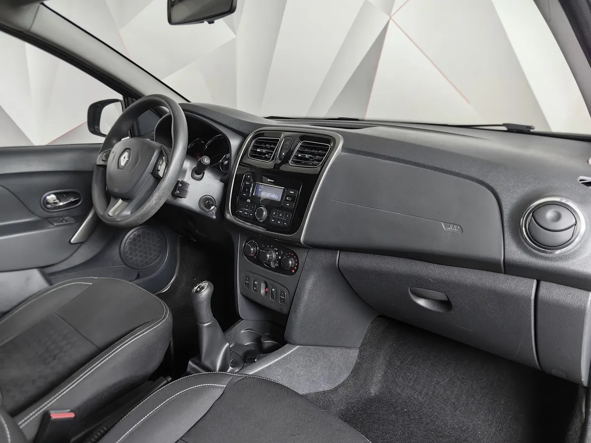 Renault Logan 1.6 MT (82 л.с.) Серый в АВИЛОН. Слайд №13