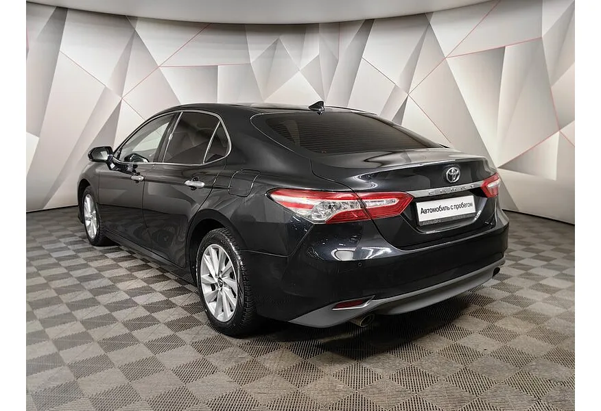 Toyota Camry 2.0 AT (150 л.с.) Черный в АВИЛОН. Слайд №4