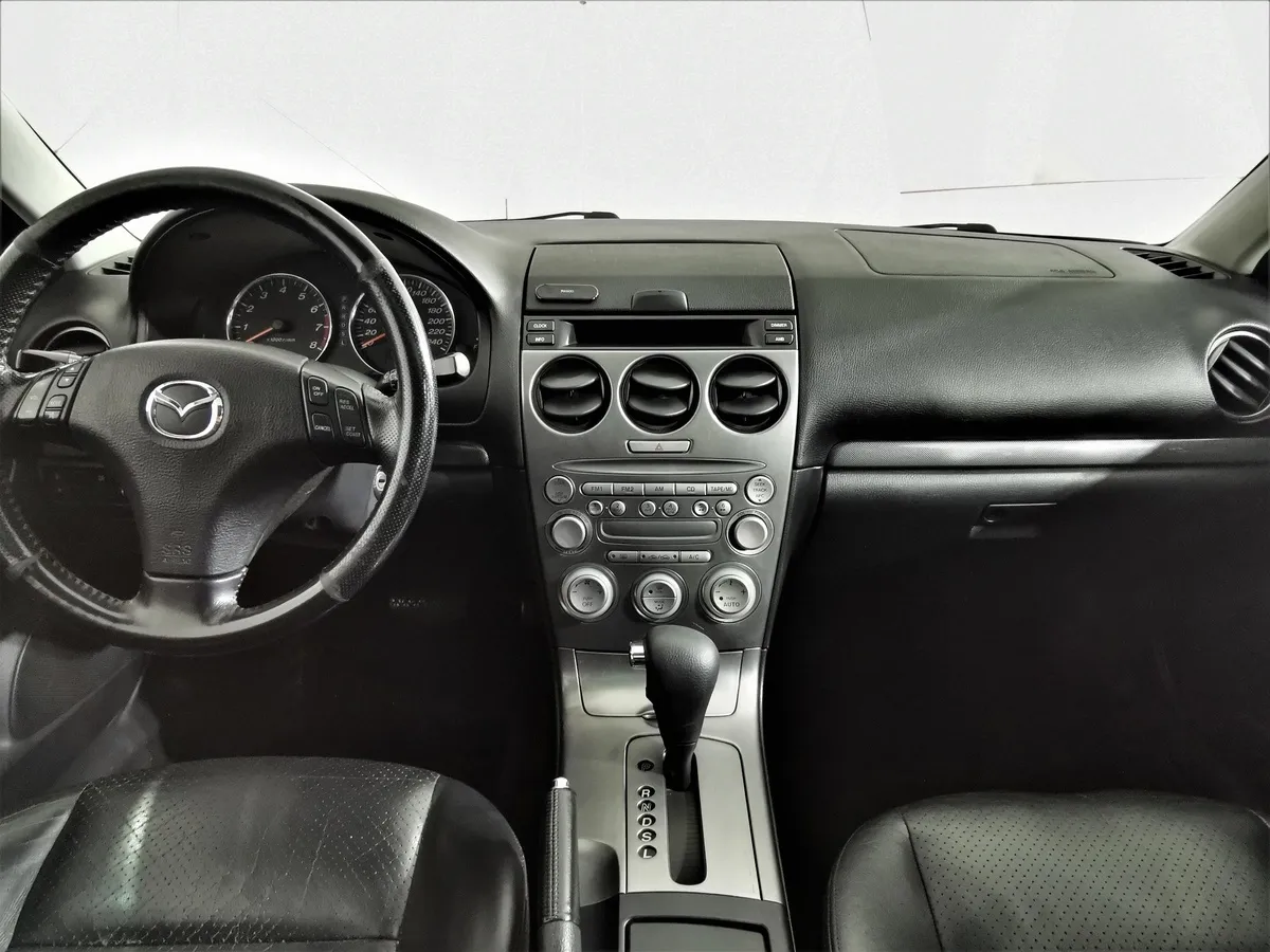 Mazda 6 2.0 AT (147 л.с.) Золотой в АВИЛОН. Слайд №13