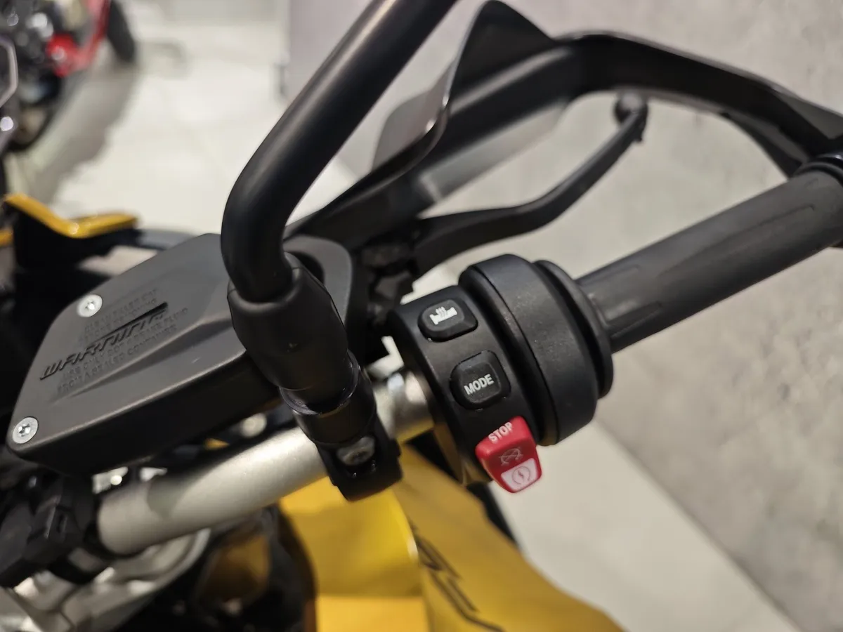BMW Motorrad F 900 XR F 900 XR 895 см³ 895 Желтый в АВИЛОН. Слайд №9