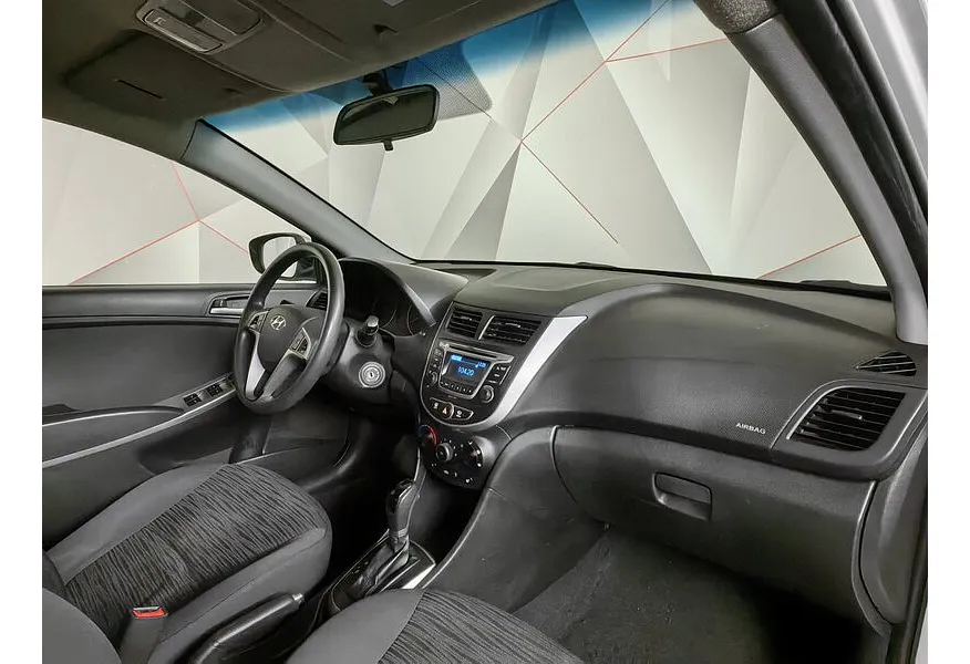 Hyundai Solaris 1.6 AT (123 л.с.) Comfort Серебристый в АВИЛОН. Слайд №11