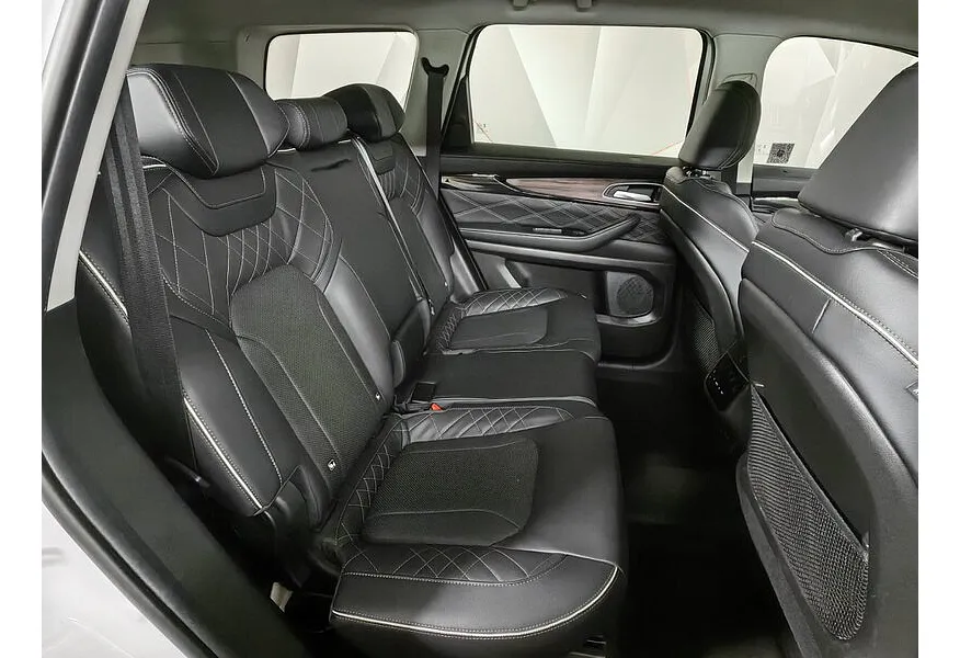 EXEED VX 2.0 AMT AWD (249 л.с.) President Белый в АВИЛОН. Слайд №15