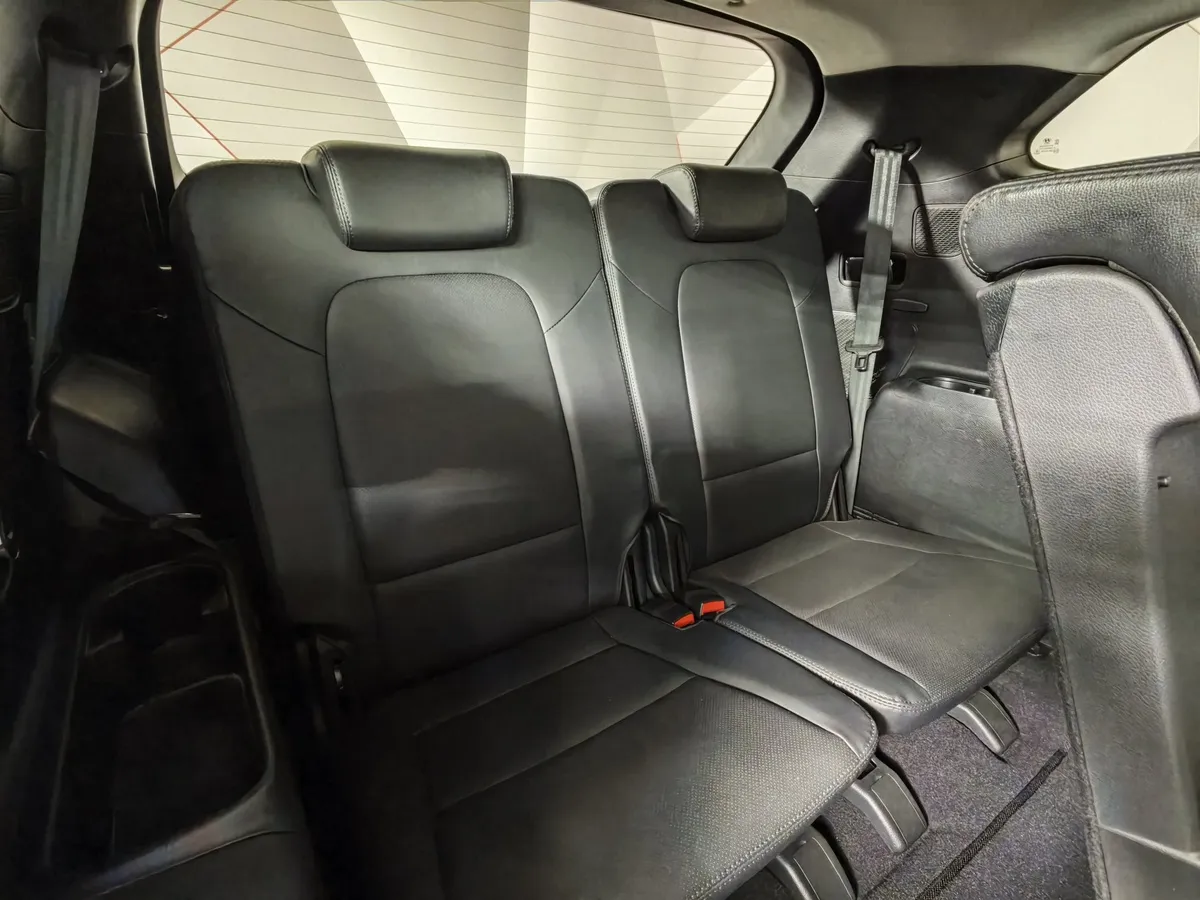 Hyundai Santa Fe 2.2 CRDi AWD 8AT (200 л.с.) High-Tech Черный в АВИЛОН. Слайд №24