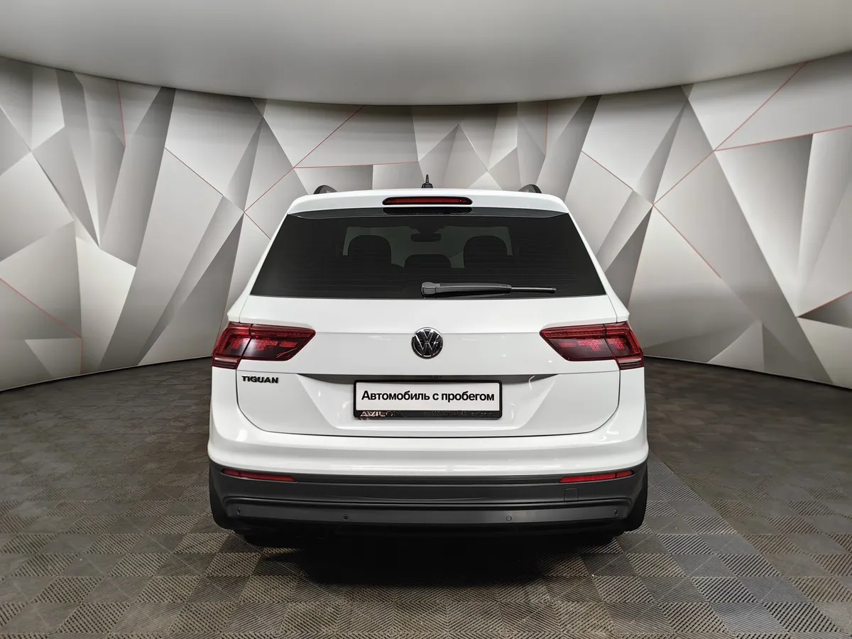 Volkswagen Tiguan 1.4 TSI BlueMotion DSG (150 л.с.) Белый в АВИЛОН. Слайд №8