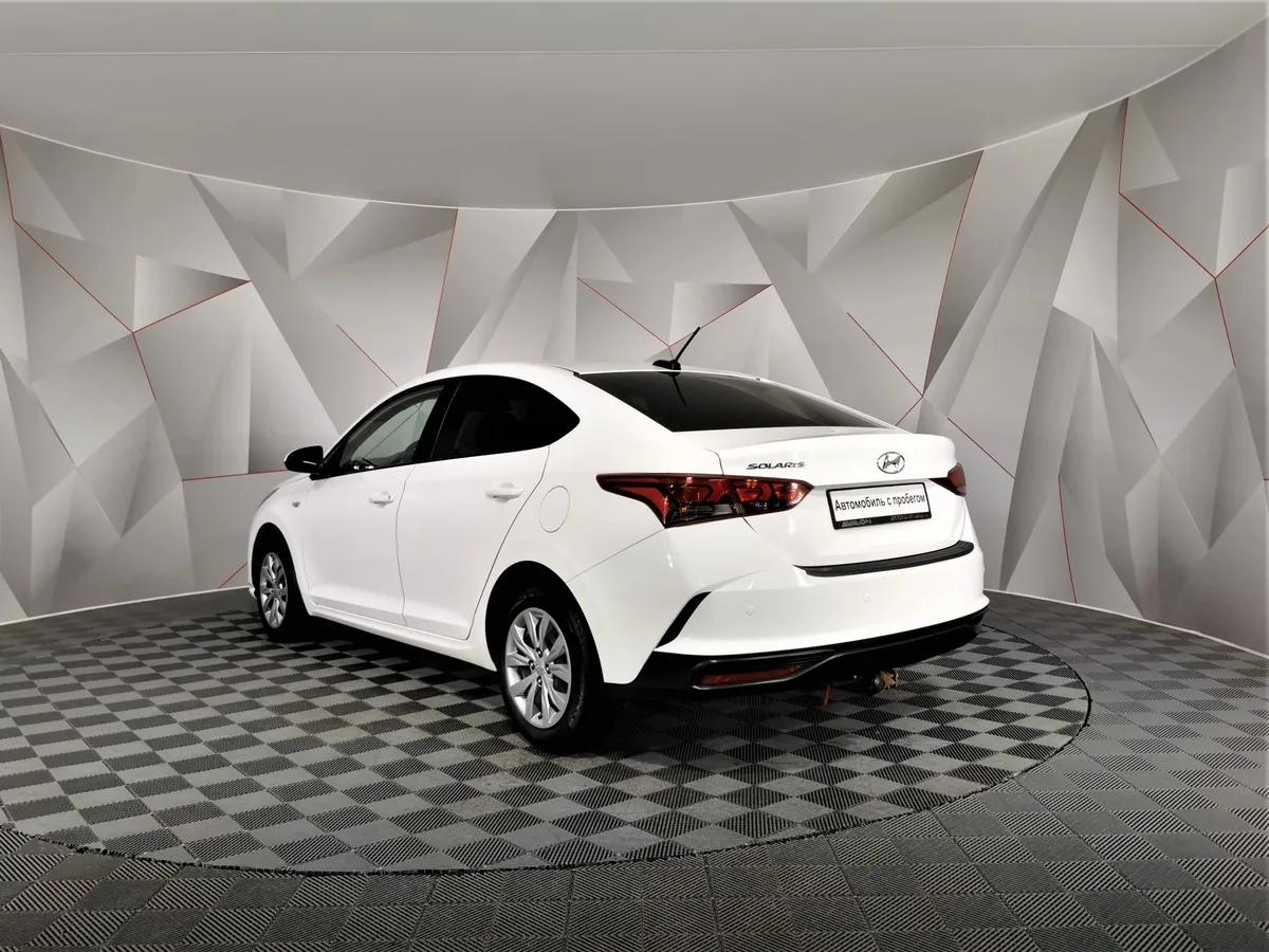 Hyundai Solaris 1.6 MT (123 л.с.) Comfort Белый в АВИЛОН. Слайд №4