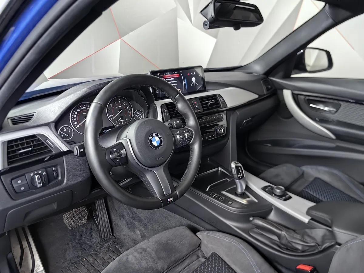 BMW 3 серия 320i xDrive AT (184 л.с.) M Sport Синий в АВИЛОН. Слайд №12