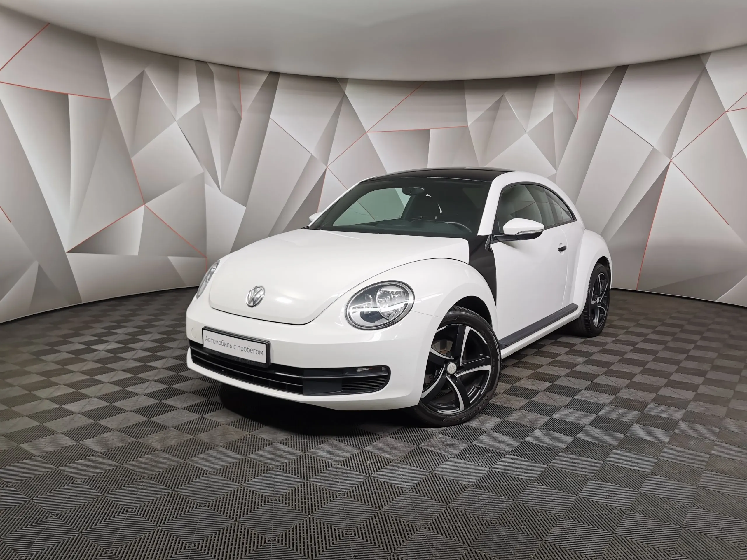 Volkswagen Beetle 1.2 TSI BlueMotion DSG (105 л.с.) Комбинированный в  Москве № ТИ-UY41583. Купить Volkswagen Beetle III Робот Бензиновый с  пробегом 105062 км. Цена 1438650