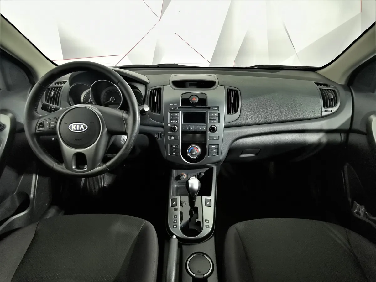 Kia Cerato 1.6 AT (126 л.с.) Серый в АВИЛОН. Слайд №12