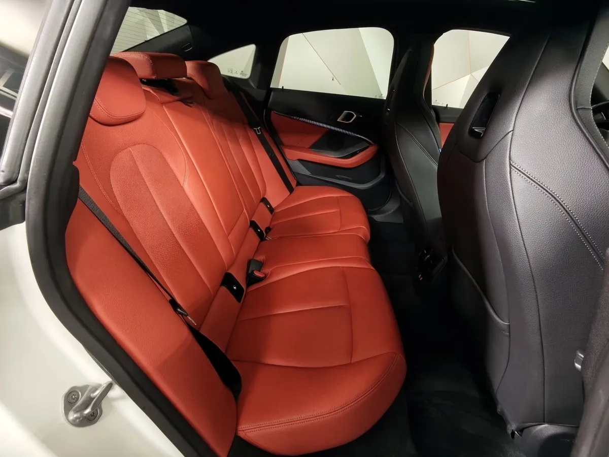 BMW 2 серия M235i xDrive Steptronic (326 л.с.) Белый в АВИЛОН. Слайд №14