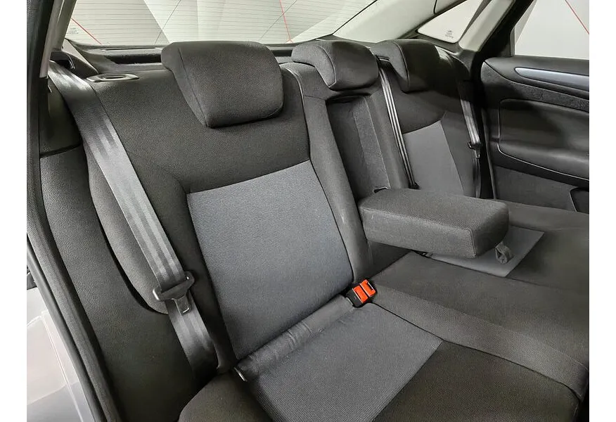 Ford Mondeo 1.6 Ti-VCT MT (120 л.с.) Ambiente Голубой в АВИЛОН. Слайд №16