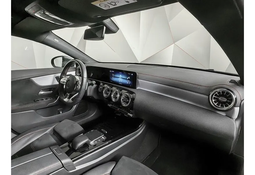 Mercedes-Benz CLA 200 7G-DCT (150 л.с.) Sport Серый в АВИЛОН. Слайд №13