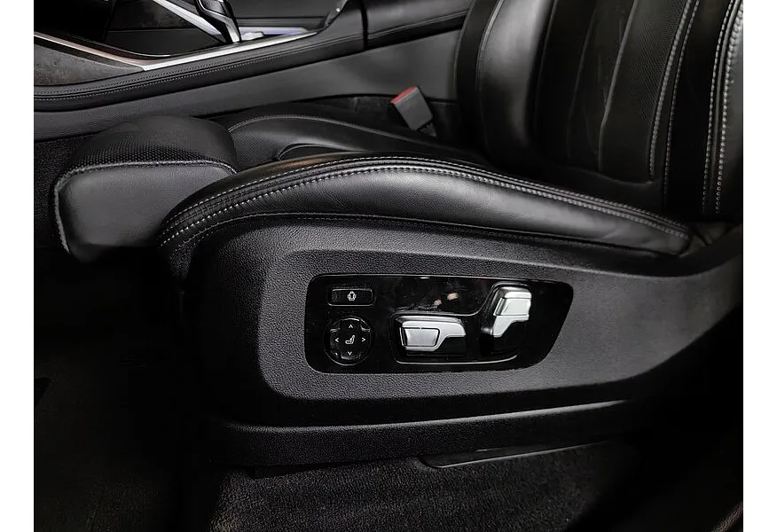 BMW X7 xDrive30d Steptronic (249 л.с.) M Sport Pro Черный в АВИЛОН. Слайд №18