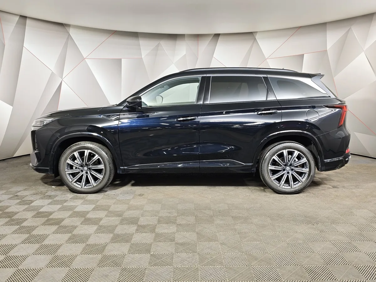 Changan CS75PLUS 2.0 AT (223 л.с.) Luxe Черный в АВИЛОН. Слайд №5
