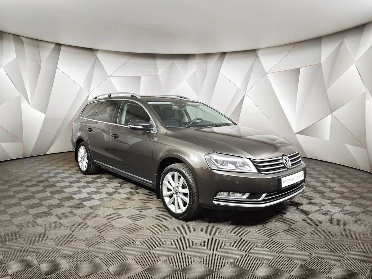 Volkswagen Passat 1.8 TSI DSG (152 л.с.) Коричневый в АВИЛОН. Слайд №3