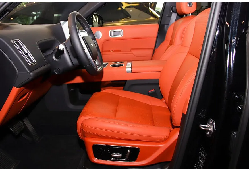 АВИЛОН - LiXiang L9 1.5 AT 4WD (449 л.с.) Ultra Черный - slide 6