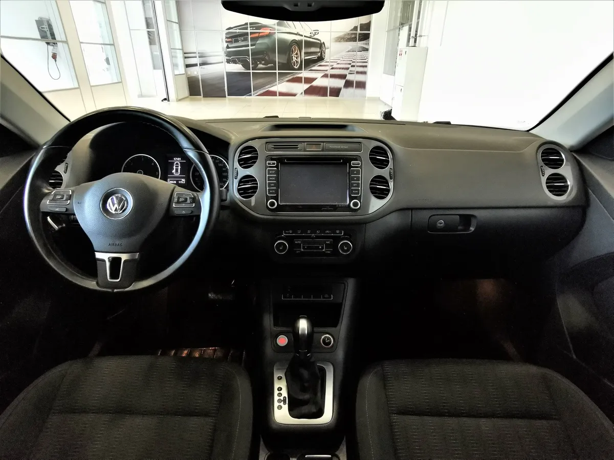Volkswagen Tiguan 2.0 TDI 4Motion AT (140 л.с.) Track & Field Коричневый в АВИЛОН. Слайд №13