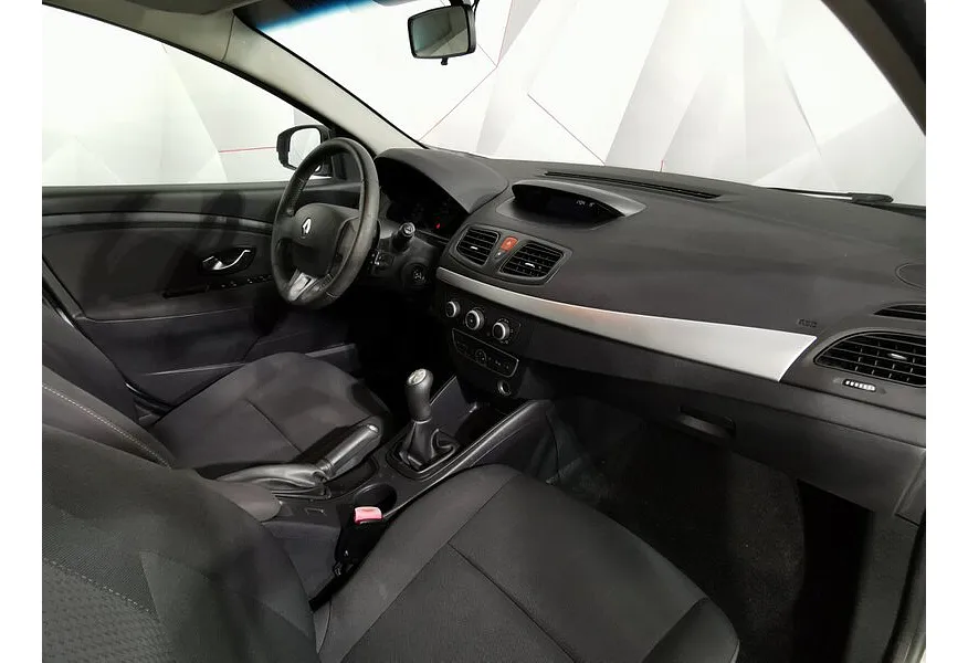 АВИЛОН - Renault Megane 1.6 MT (106 л.с.) Белый - slide 7