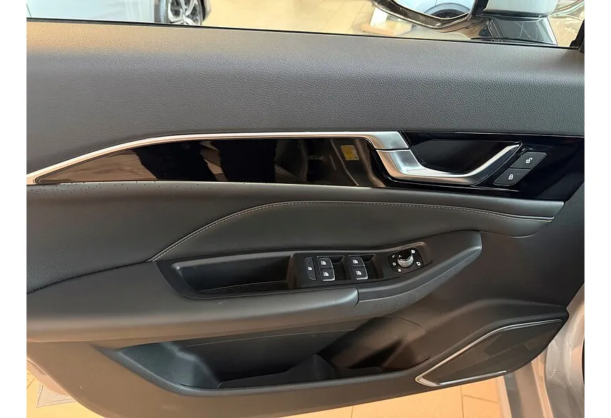 FAW Bestune B70 2.0 AT (217 л.с.) Master Серебристый в АВИЛОН. Слайд №14