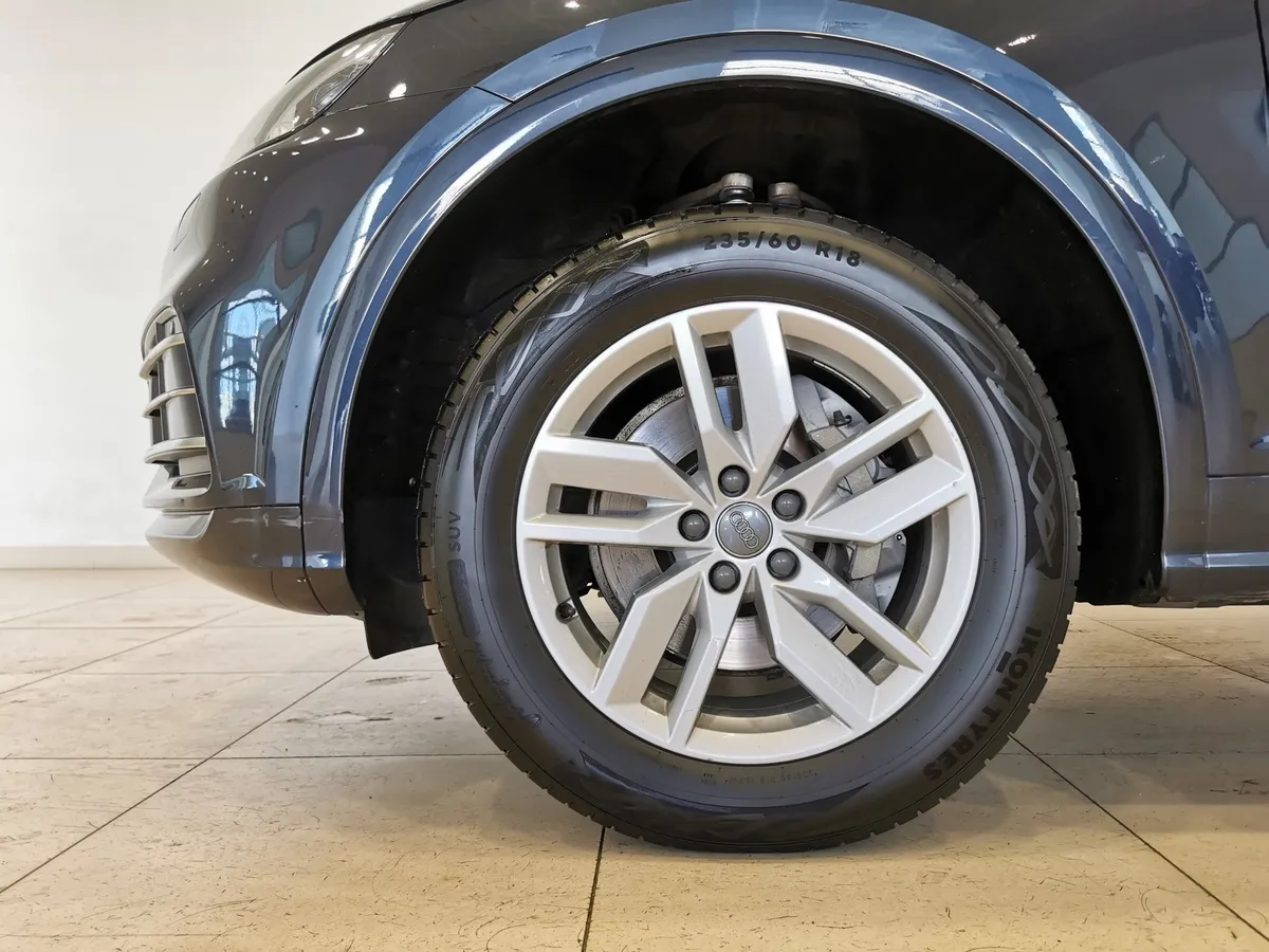 Audi Q5 2.0 TFSI S tronic quattro (249 л.с.) Sport Синий в АВИЛОН. Слайд №9