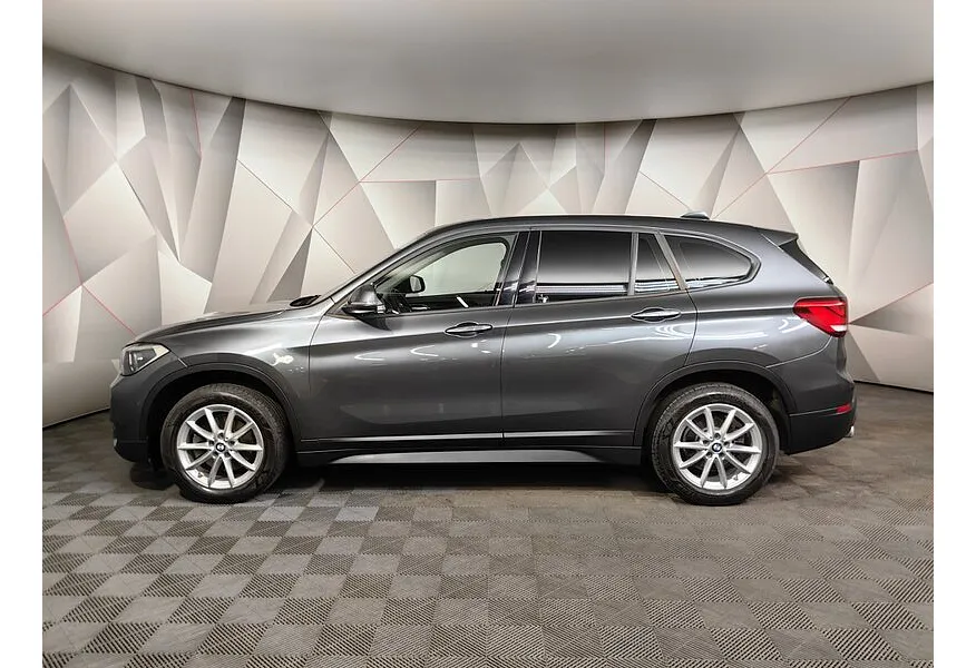 АВИЛОН - BMW X1 18i sDrive AT (136 л.с.) Серый - slide 1
